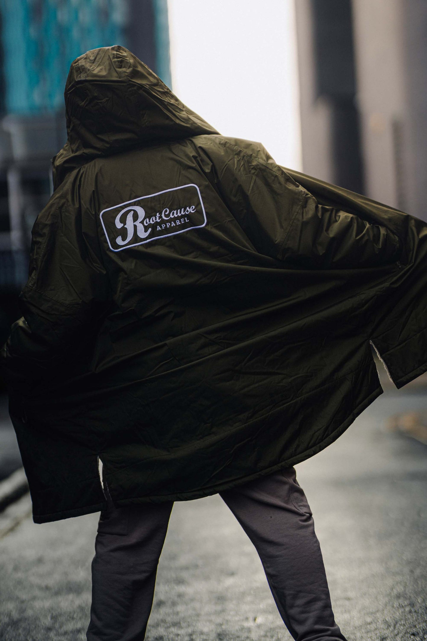 Double Skull All Weather Robe with Roll Bag