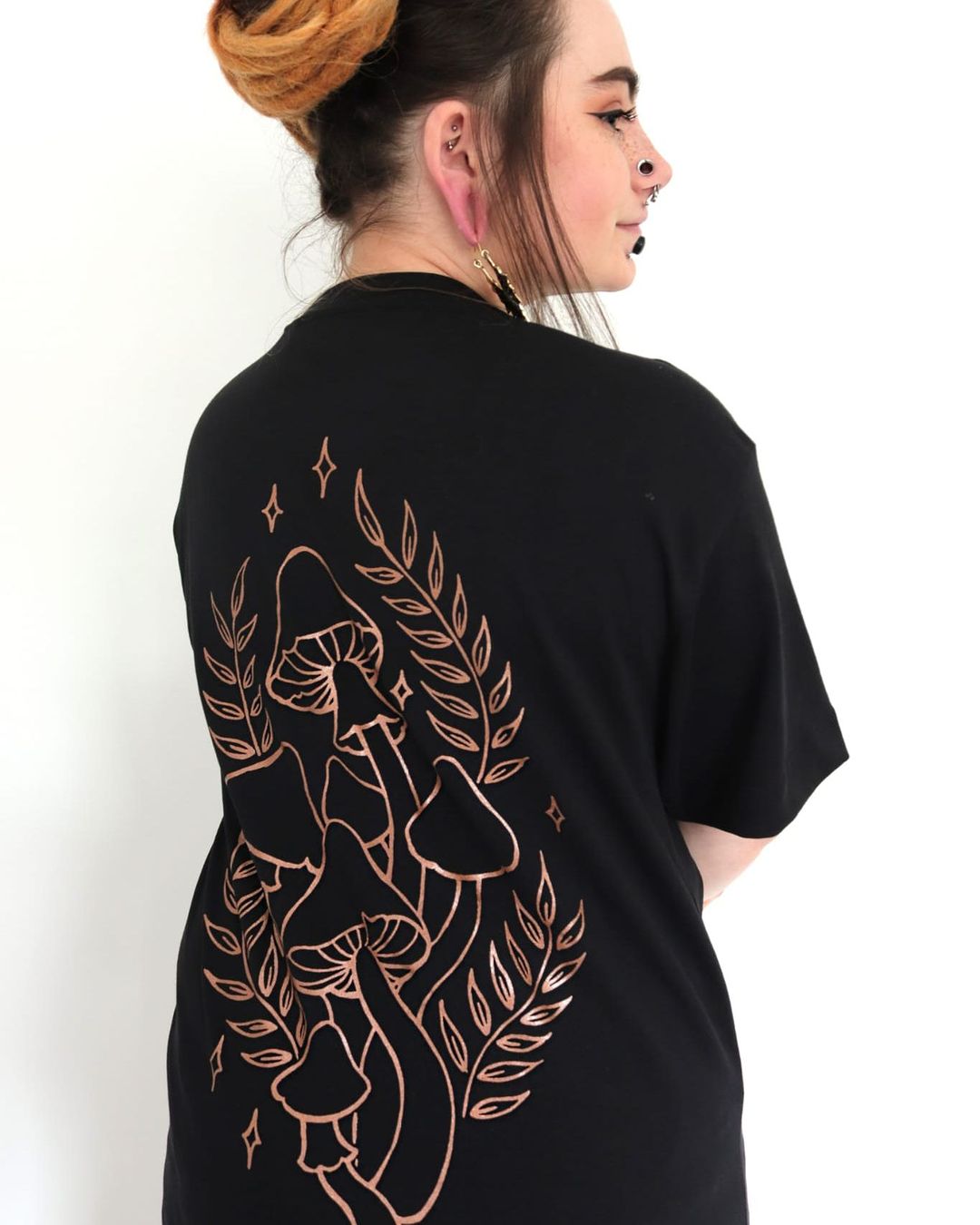 Root Cause Shimmer Shroom Black Organic Cotton Unisex T-Shirt